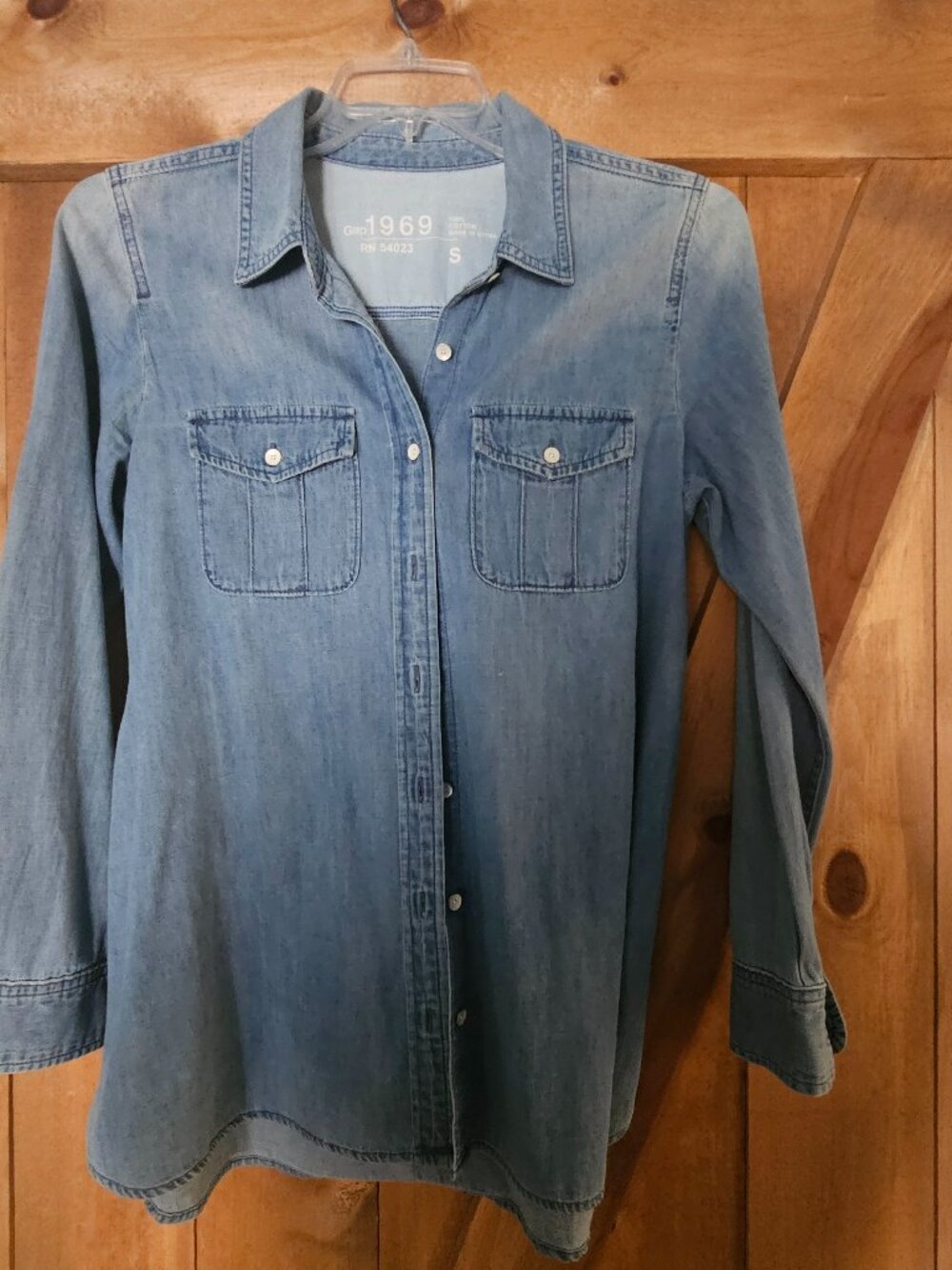Gap denim shirt 1969. Size small